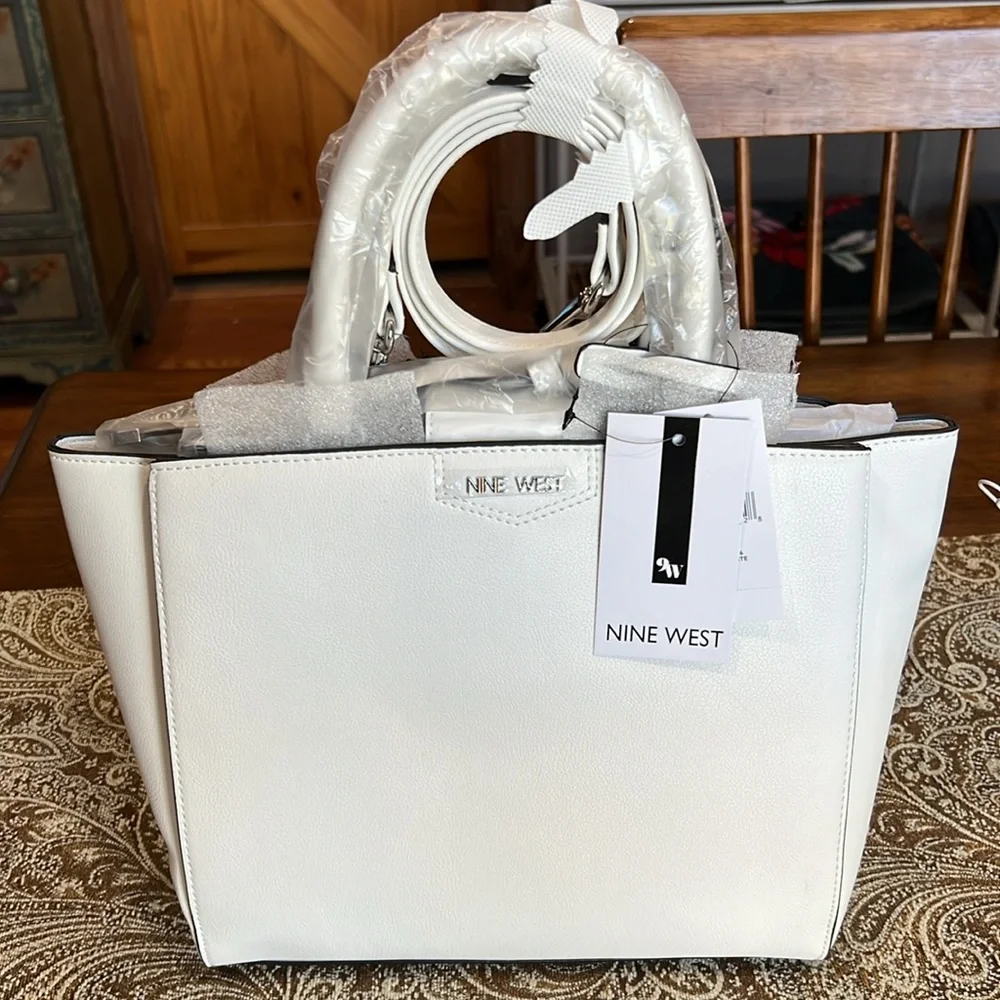 Nine West White Tote Bag - Picture 2 of 8